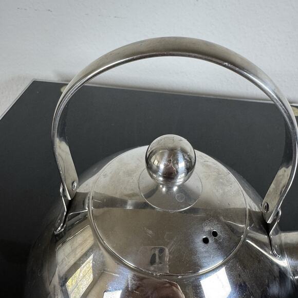 Lepicure Tea Pot, Tea Kettle, 18/10 Stainless Steel, 32 Oz - Picture 5 of 10